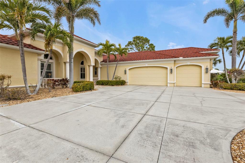 5021 SABLE KEY CIRCLE, PUNTA GORDA, FL — photo 4 of 30