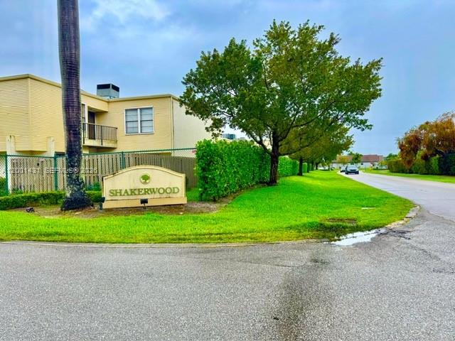1569 Shaker Cir, Wellington FL 33414