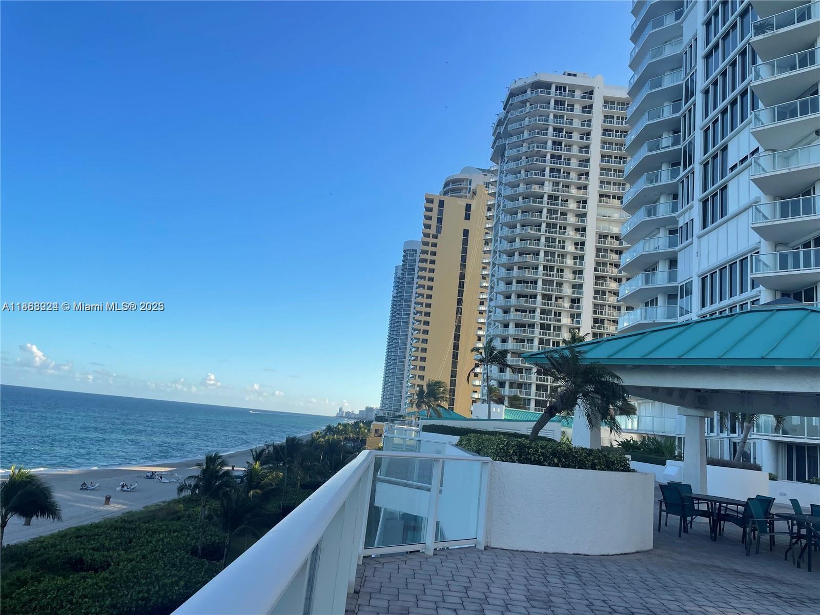 16445 Collins Ave # 1422, Sunny Isles Beach FL 33160