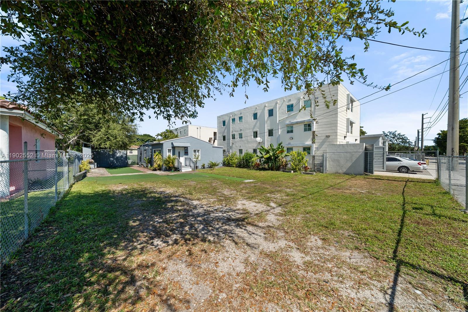 1257 NW 58th St, Miami FL 33142