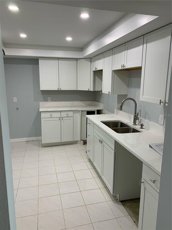 255 DOLPHIN POINT UNIT 809, CLEARWATER, FL — photo 4 of 16