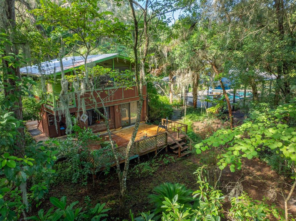 250 W WEST LAKE DRIVE