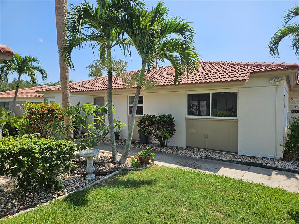 179 VISTA HERMOSA CIRCLE UNIT 17B