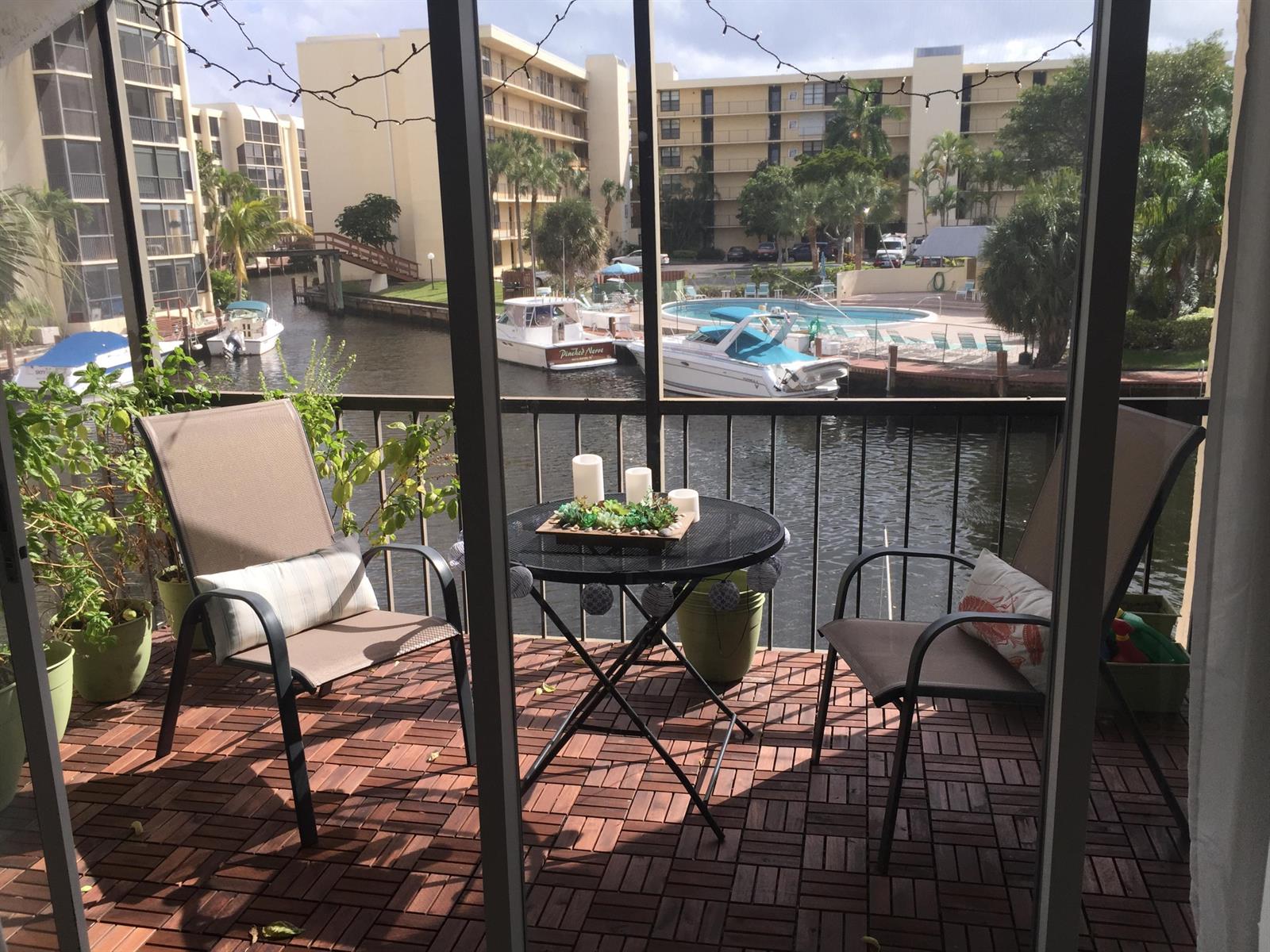 10 Royal Palm Way # 2030, Boca Raton FL 33432