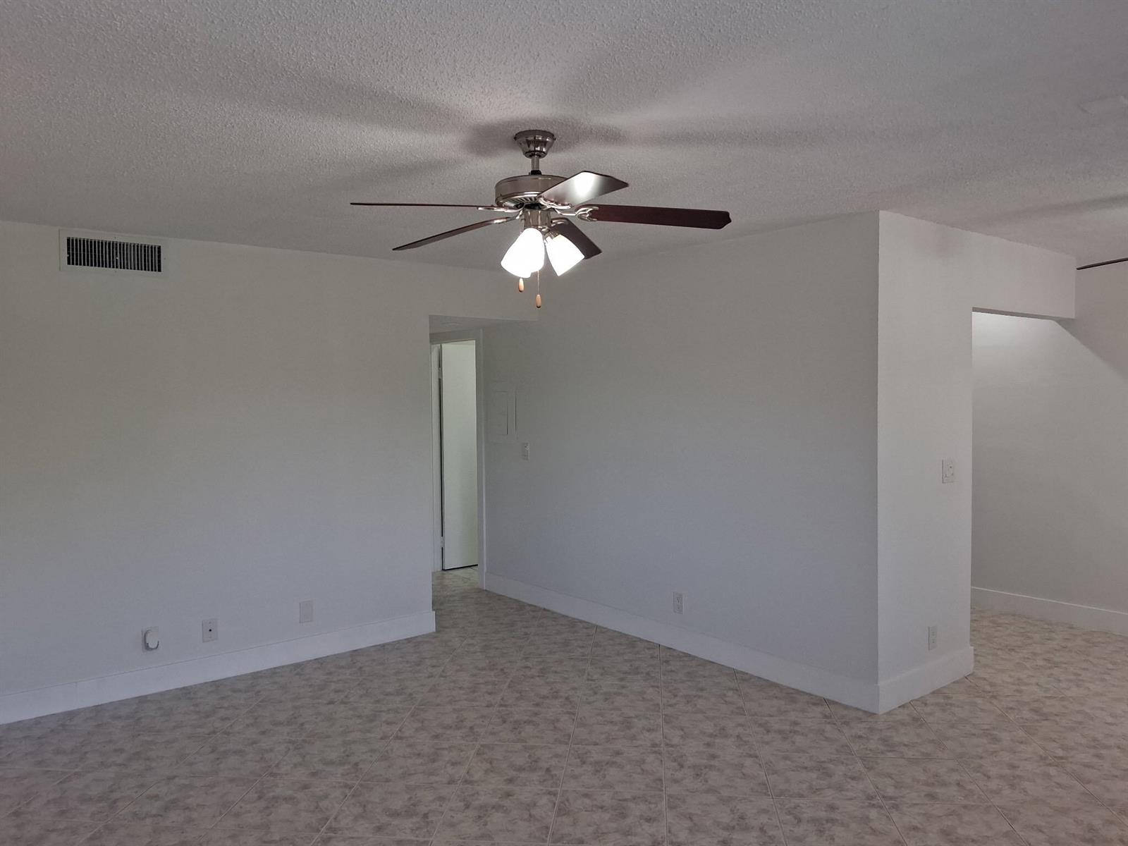 2100 Springdale Boulevard # 303, Palm Springs FL 33461