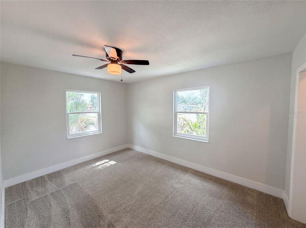 2596 38TH AVENUE N, ST PETERSBURG, FL — photo 4 of 20