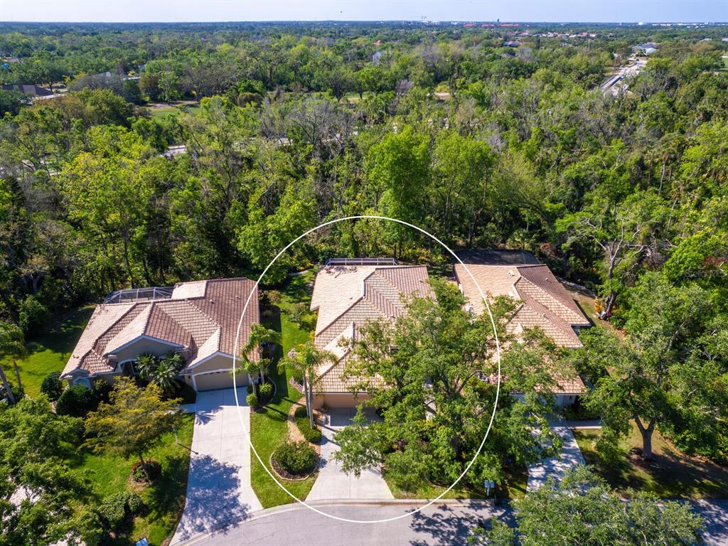 6748 HICKORY HAMMOCK CIRCLE