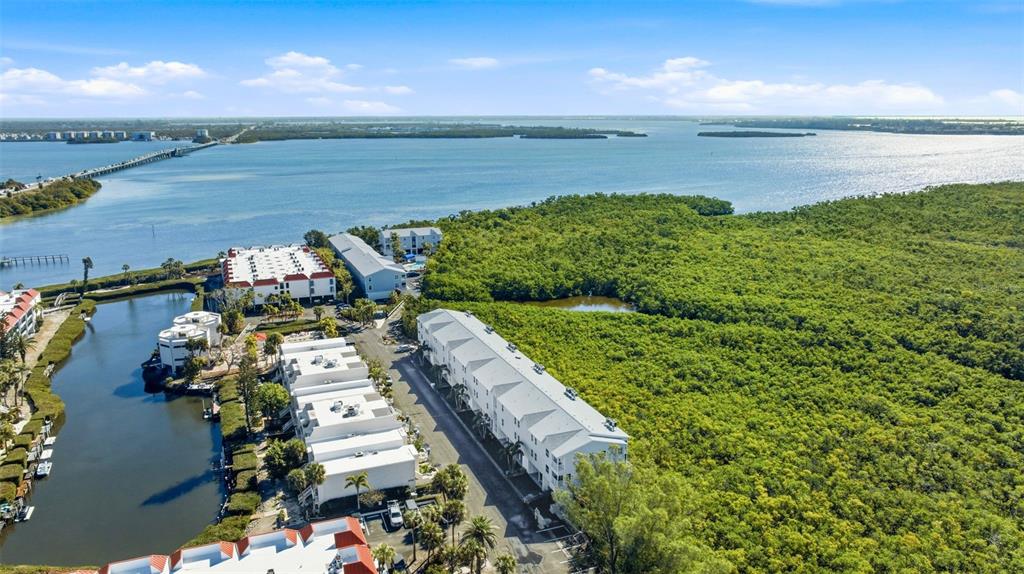 3607 E BAY DRIVE UNIT 211, HOLMES BEACH, FL — photo 4 of 30