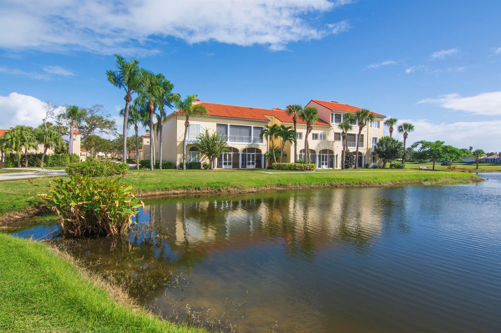 5045 Harmony Circle # 209, Vero Beach FL 32967
