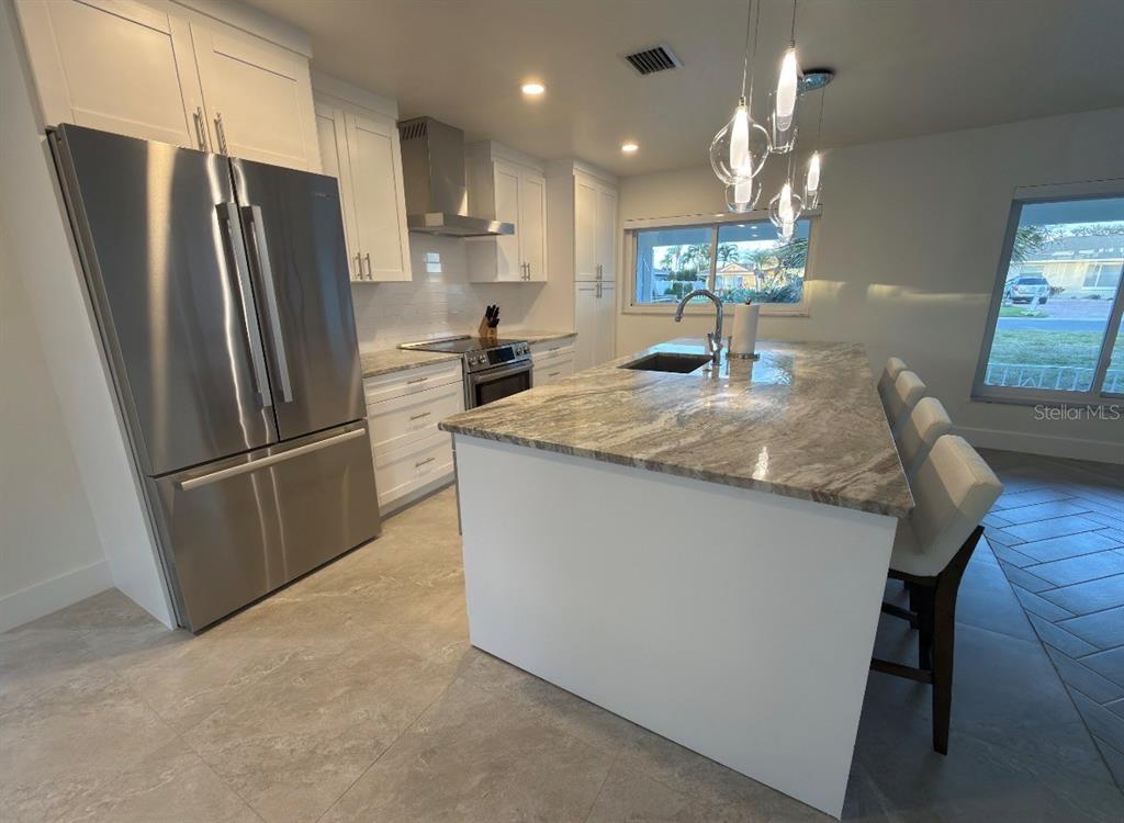 12350 4TH STREET E, TREASURE ISLAND, FL — photo 4 of 16