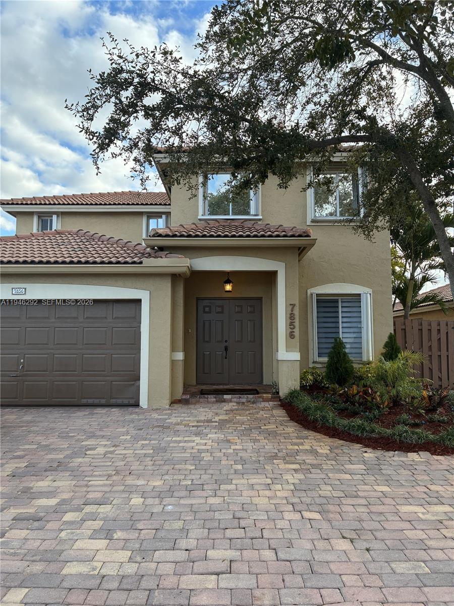 7856 NW 194th St, Hialeah FL 33015
