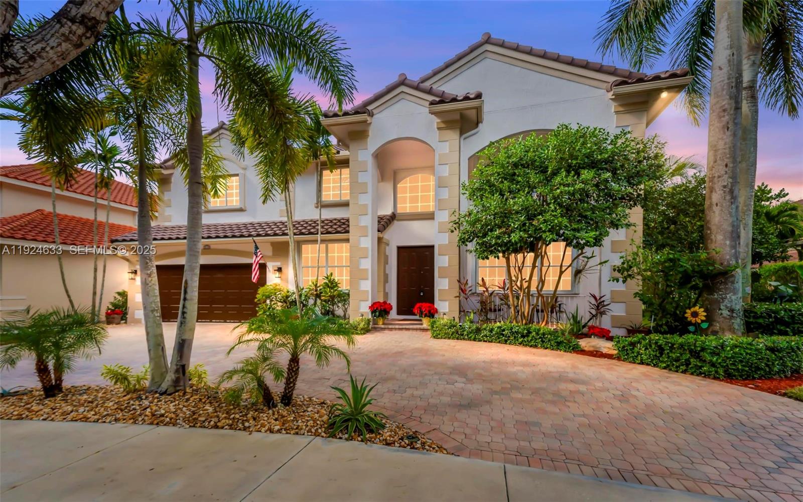 3835 Crestwood Cir, Weston FL 33331