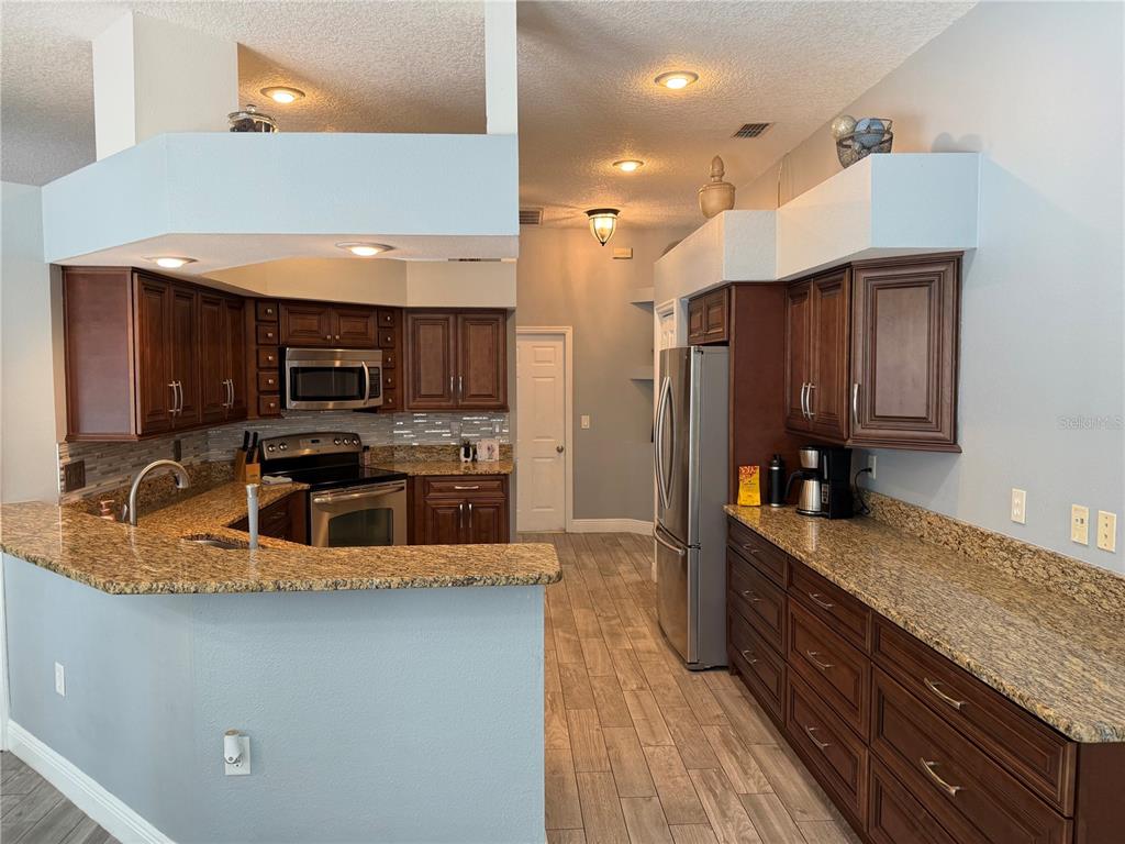 1616 KINSMERE DRIVE, TRINITY, FL — photo 3 of 30