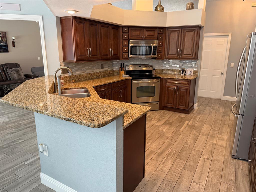 1616 KINSMERE DRIVE, TRINITY, FL — photo 5 of 30