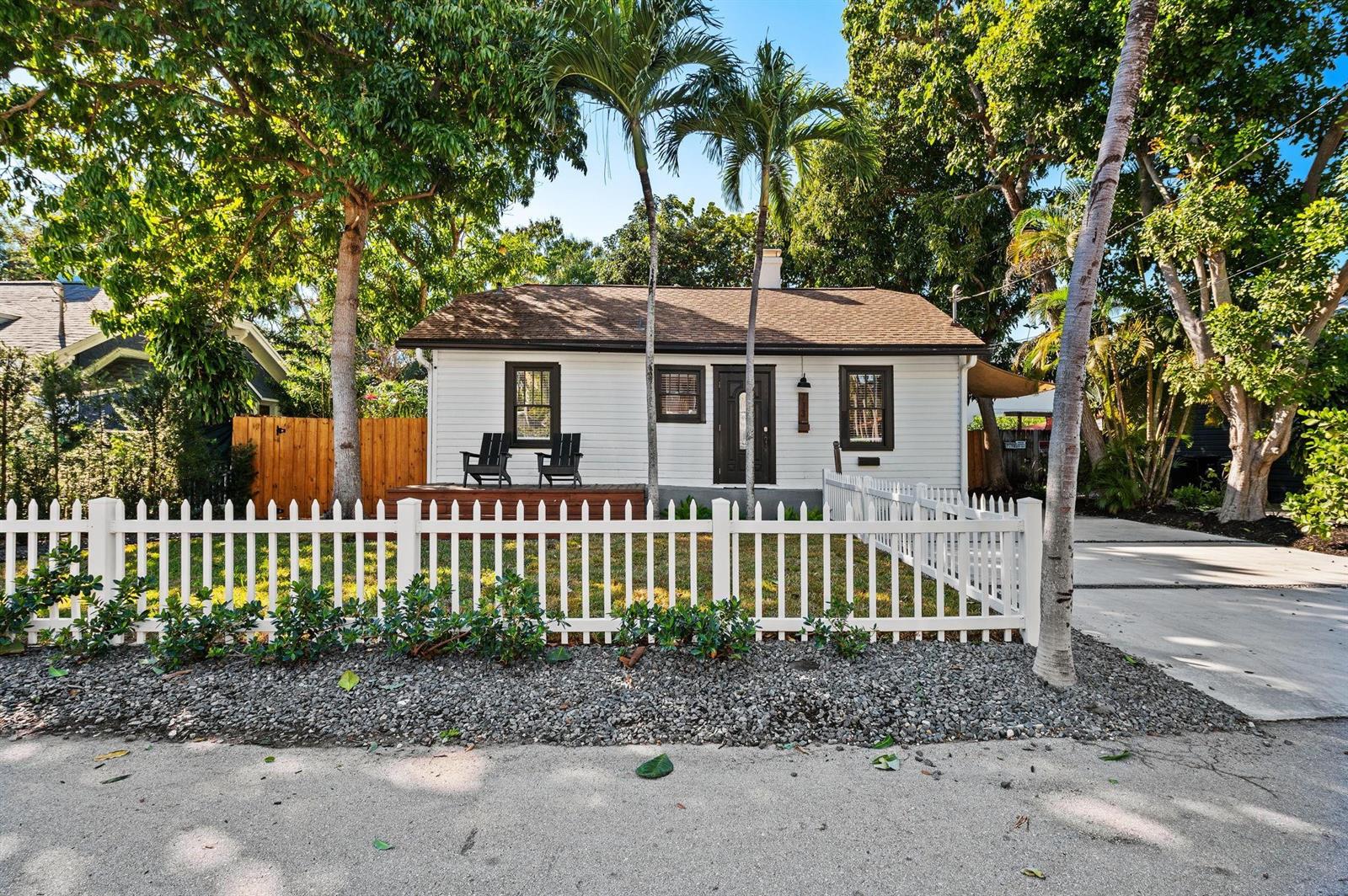 713 NE 17th Road, Fort Lauderdale FL 33304