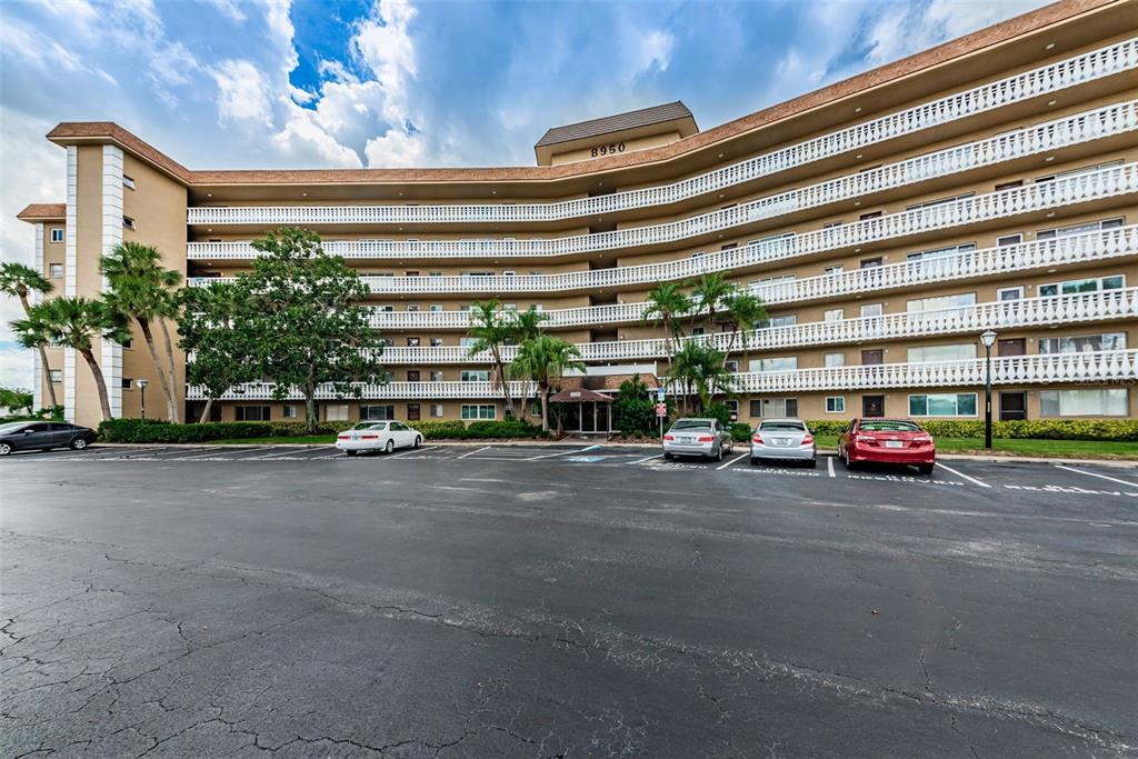 8950 PARK BOULEVARD UNIT 206