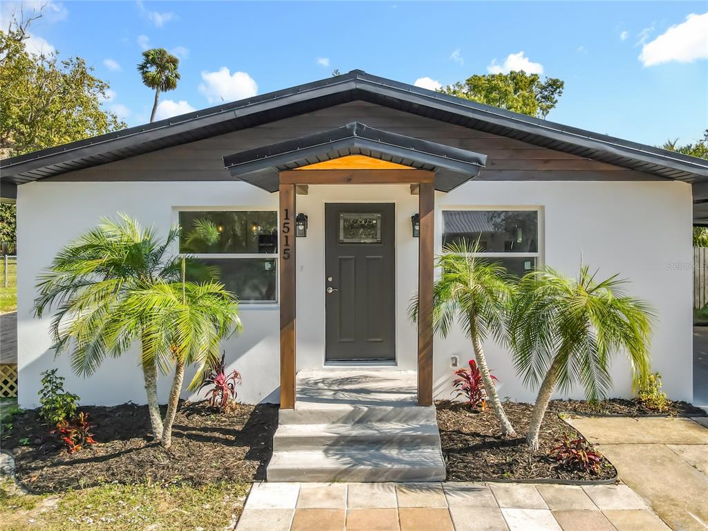 1515 LIVE OAK STREET