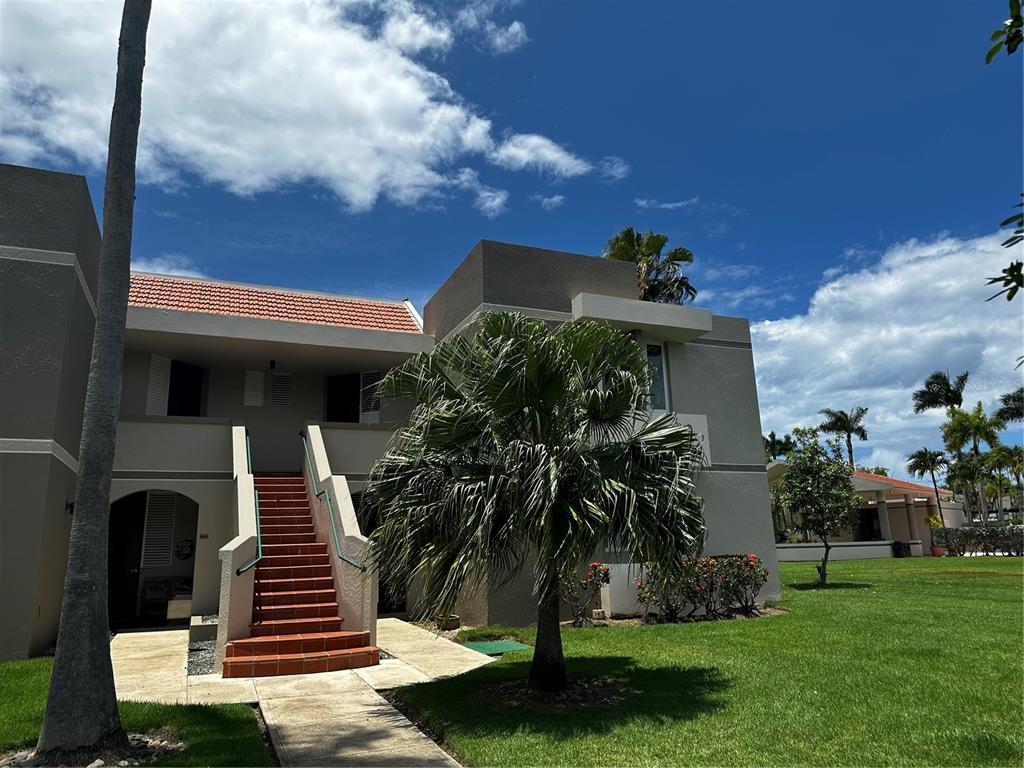 654 NORTH COAST VILLAGE