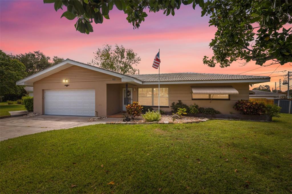 1801 REDCOAT LANE