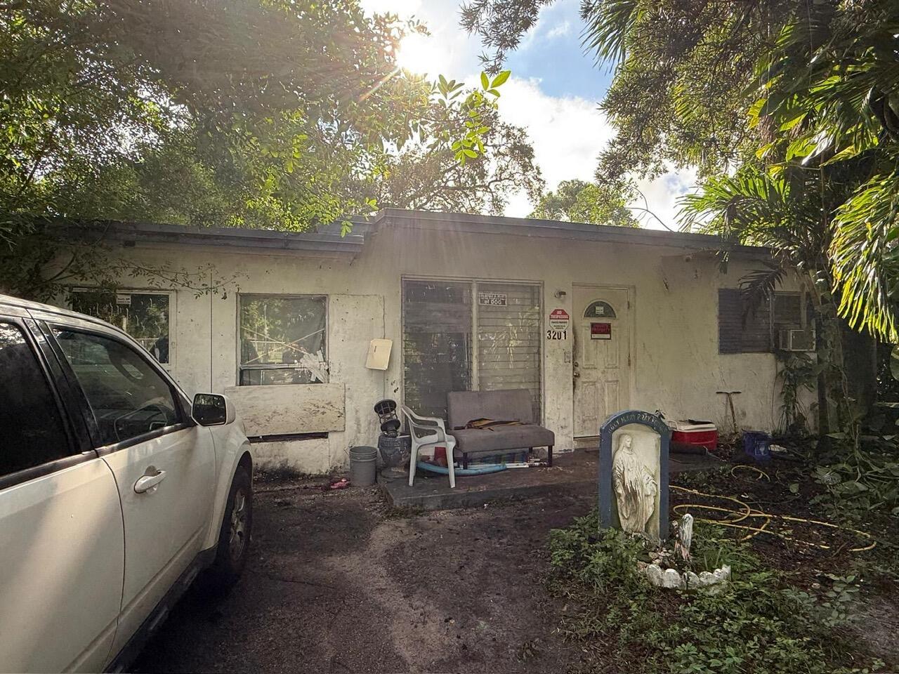 3201 SW 48th Avenue, West Park FL 33023