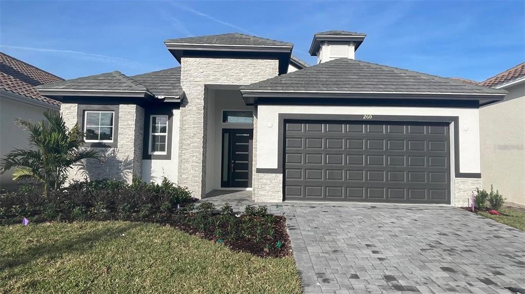 260 HAMPTON LOOP