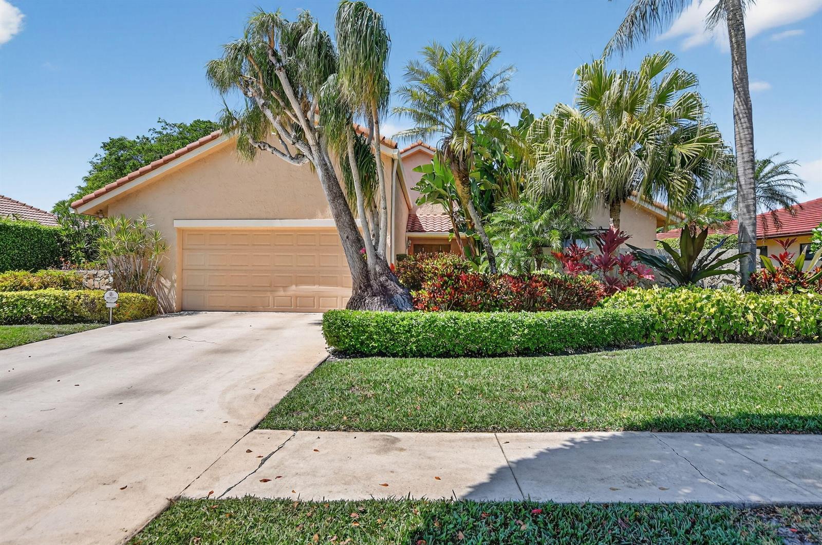 20021 Back 9 Drive, Boca Raton FL 33498