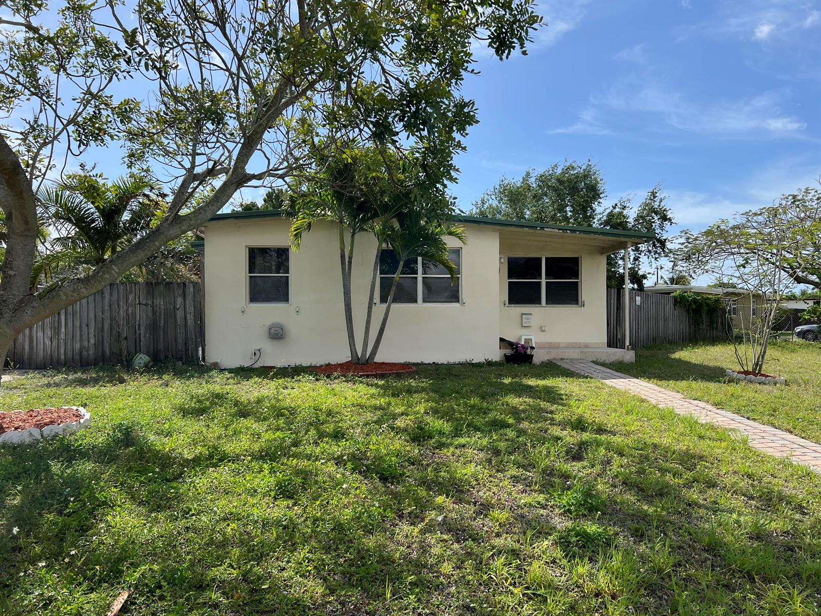 4310 NE 13th Avenue, Pompano Beach FL 33064