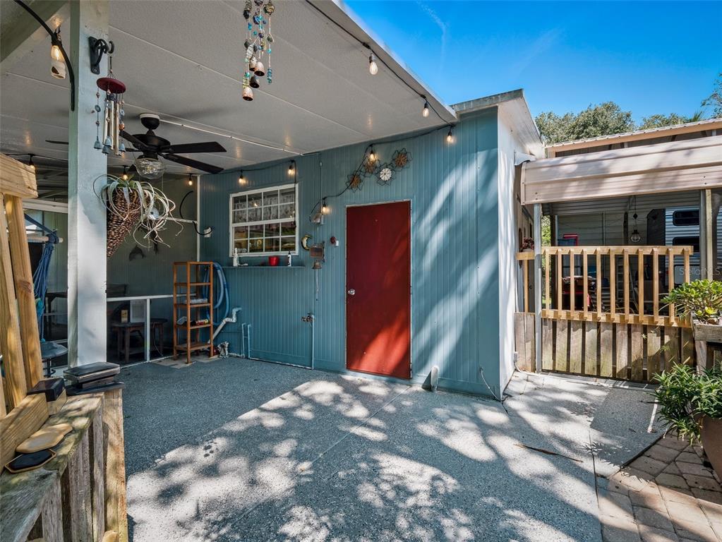 1370 JANE LACEY LANE