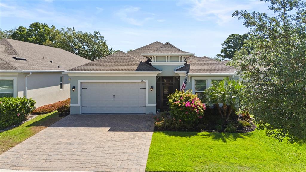 1925 ESTUARY LANE