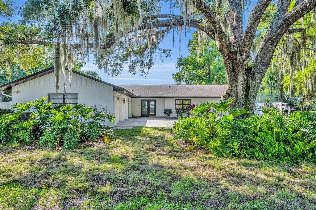 1003 SHORE DRIVE