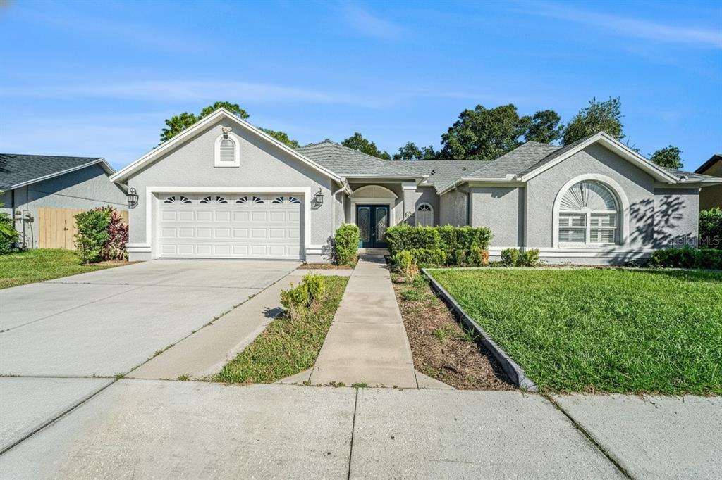 2210 LAKE BAY WAY