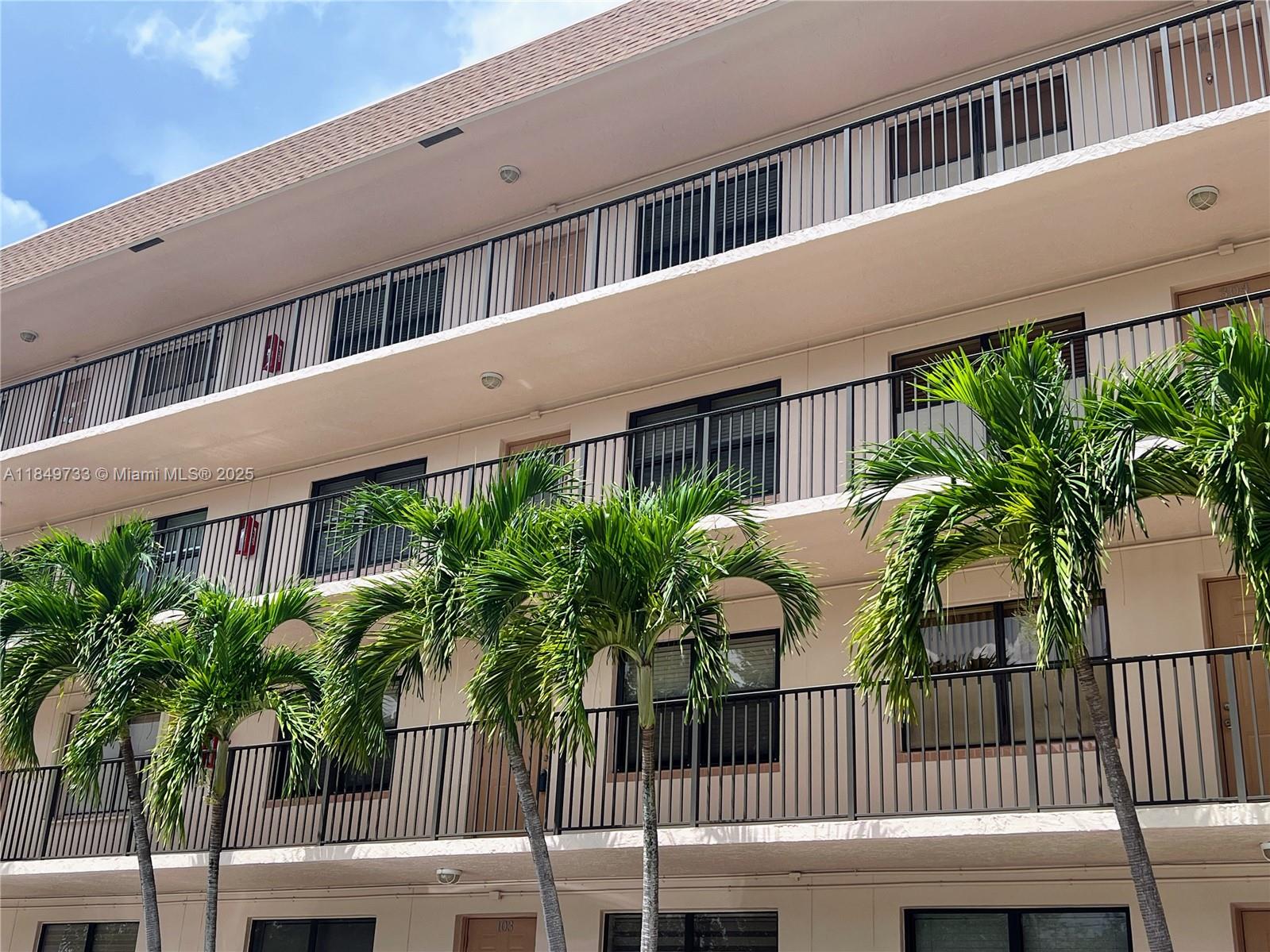 2901 N Nob Hill Rd # 203, Sunrise FL 33322