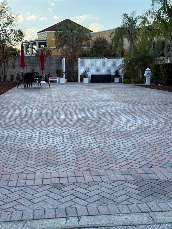6731 AMANDA VISTA CIRCLE