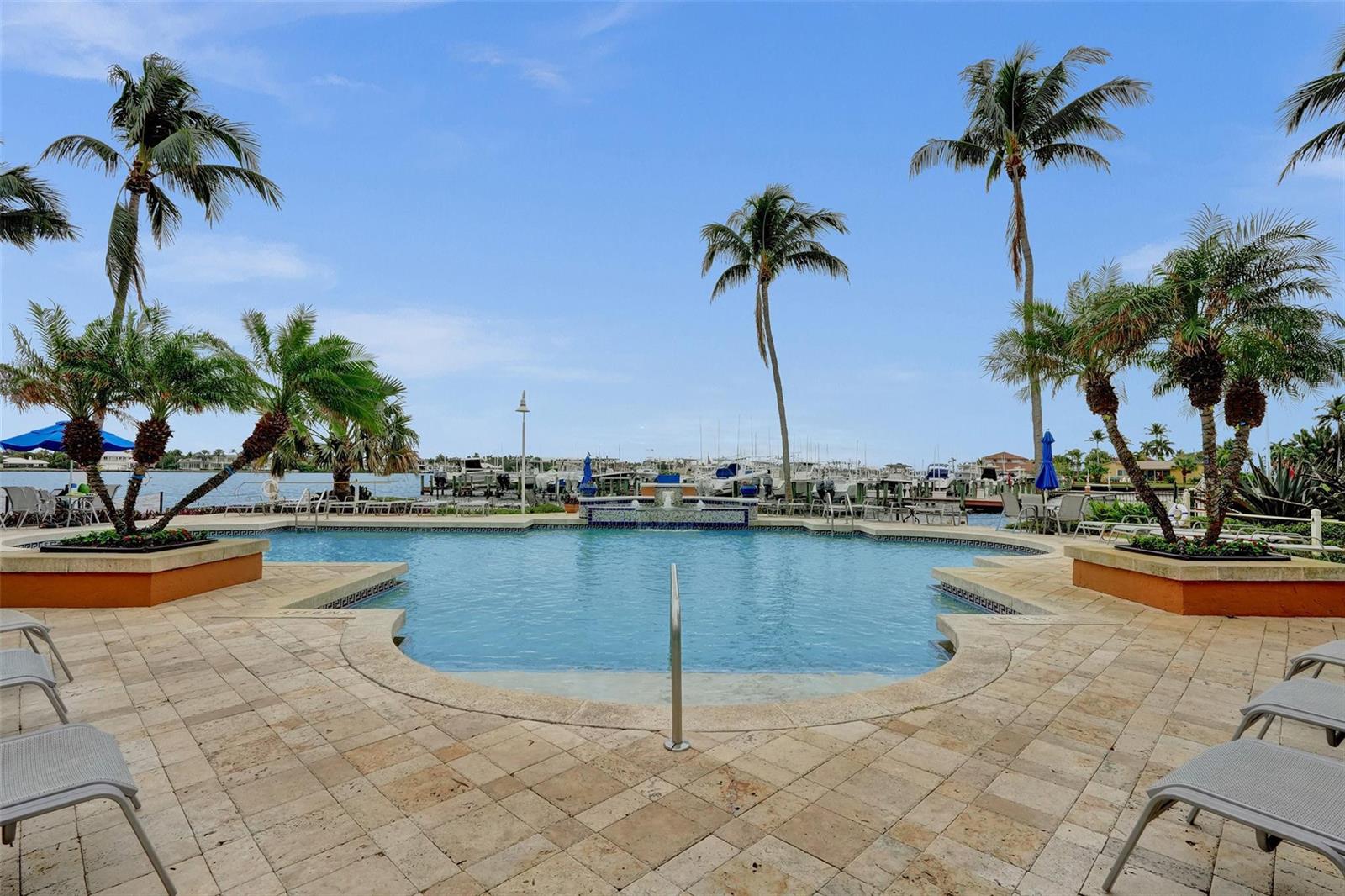 127 Yacht Club Way # 112, Hypoluxo FL 33462