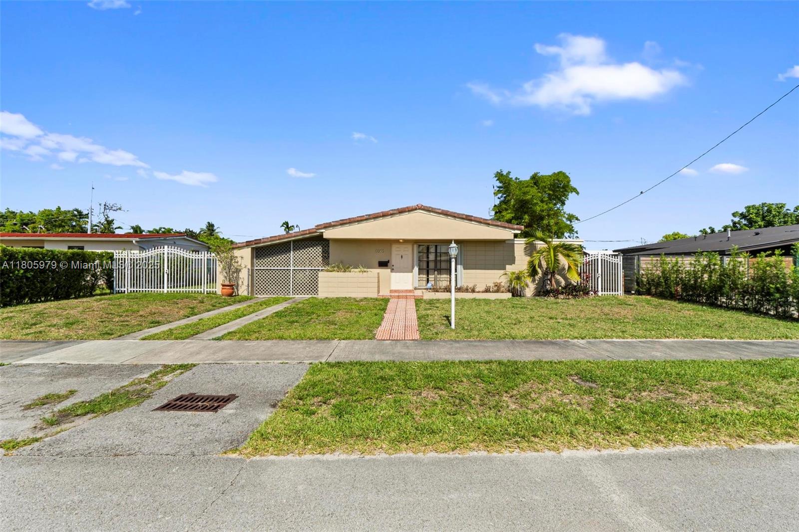 4295 SW 97th Ct, Miami FL 33165