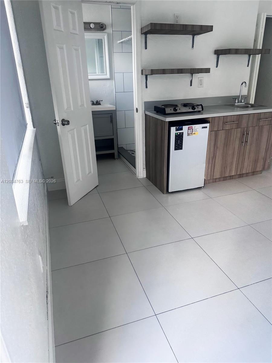 1265 SW 6th St # 13, Miami FL 33135