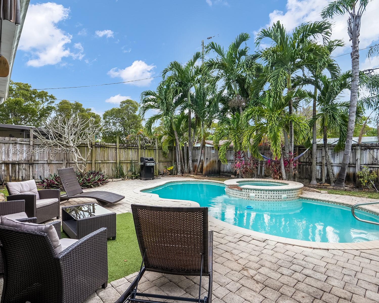 1906 N 31st Ave, Hollywood FL 33021