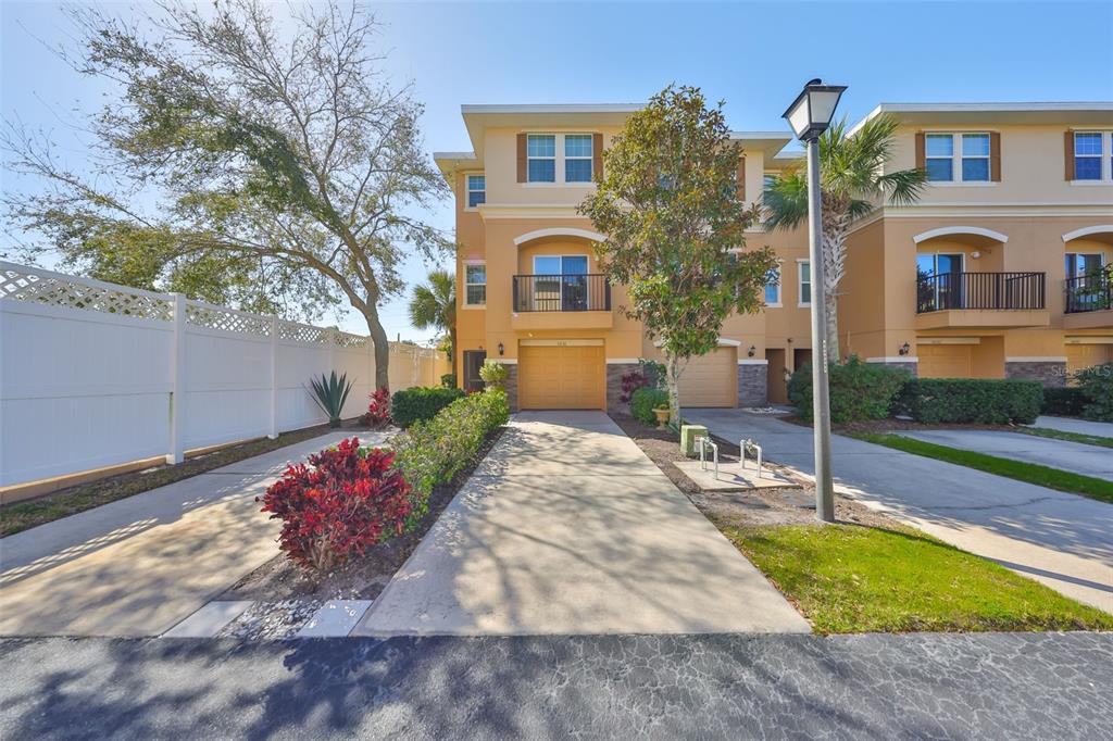 5036 SAND CASTLE DRIVE