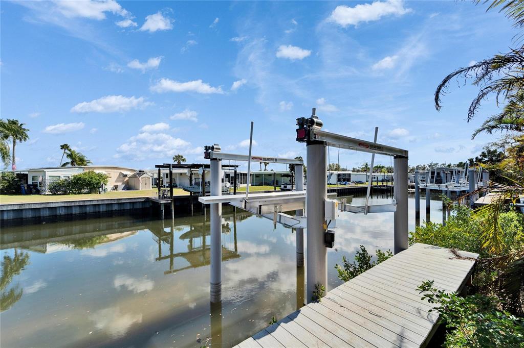 6536 SIMONE SHORES CIRCLE, APOLLO BEACH, FL — photo 5 of 30
