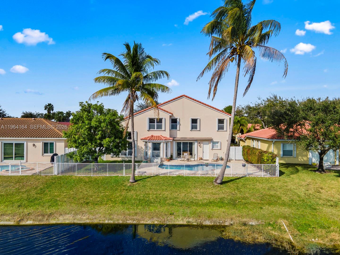 3322 SW 51st St, Hollywood FL 33312