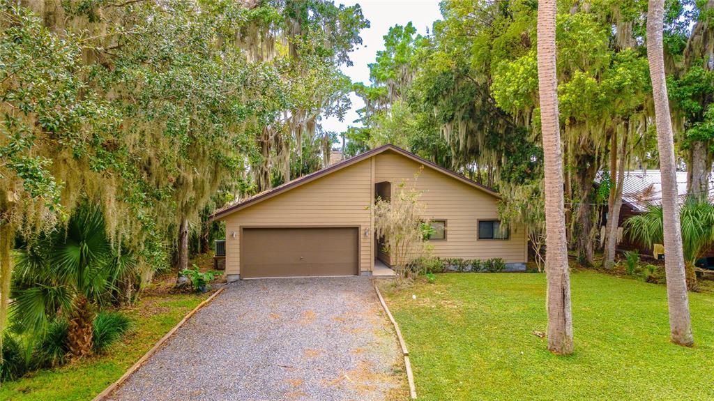 121 N LAKE GEORGE DRIVE, GEORGETOWN, FL — photo 3 of 30