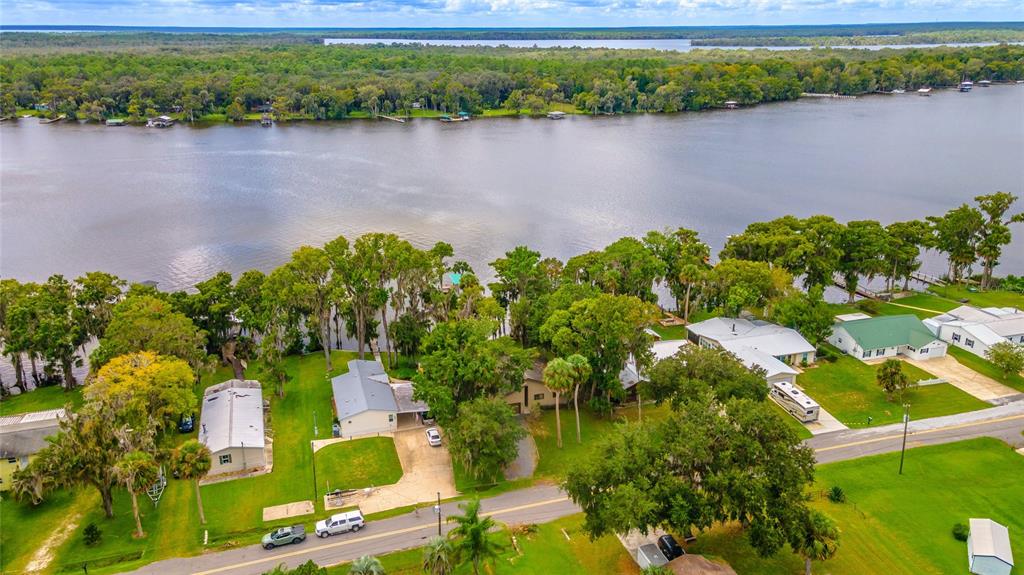 121 N LAKE GEORGE DRIVE, GEORGETOWN, FL — photo 5 of 30