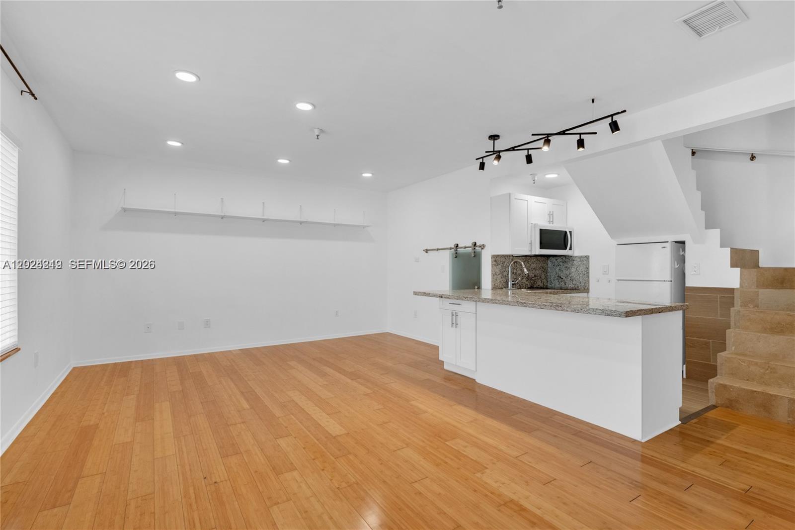 1350 Pennsylvania Ave # 207, Miami Beach FL 33139