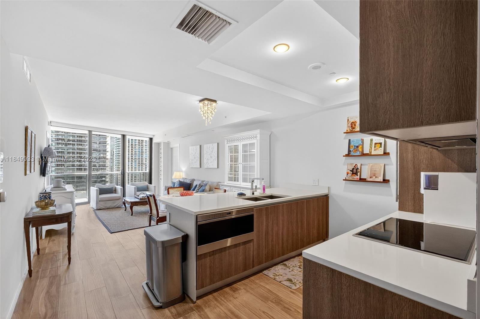 801 S Miami Ave # 2802, Miami FL 33130