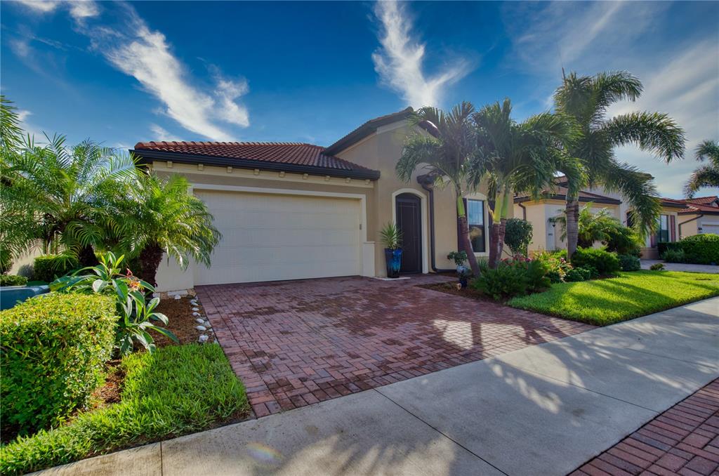 10422 MEDJOOL DRIVE