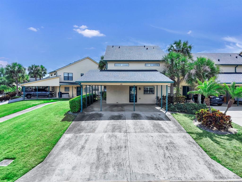 626 YARDARM DRIVE UNIT 13, APOLLO BEACH, FL — photo 3 of 30