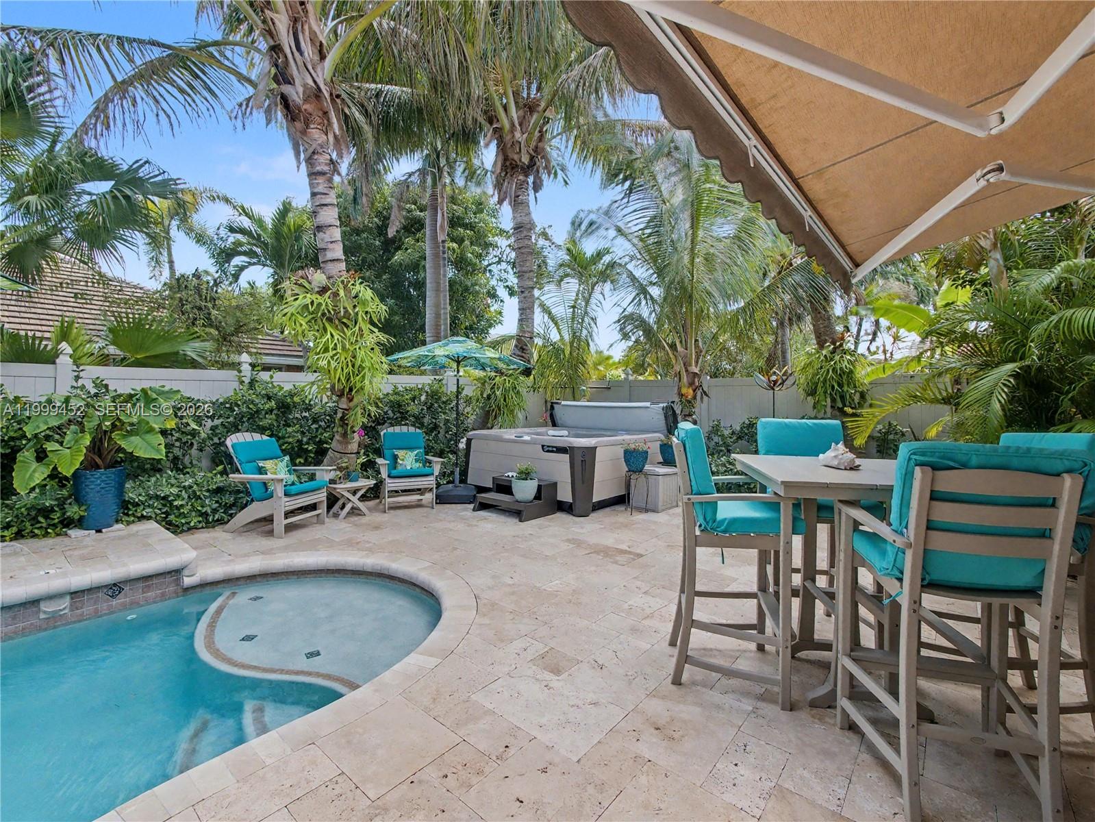 200 Blossom Ln, Palm Beach Shores FL 33404