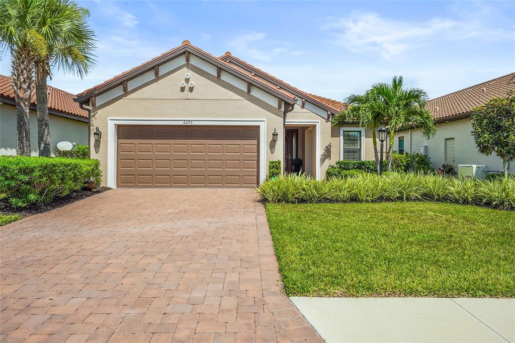 6253 MESA GLEN