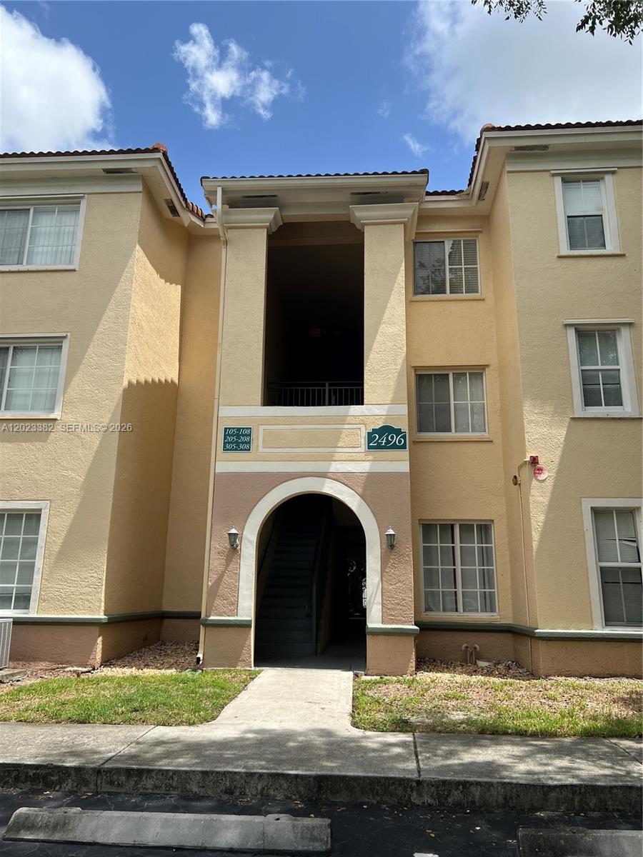 2496 Centergate Dr # 205, Miramar FL 33025