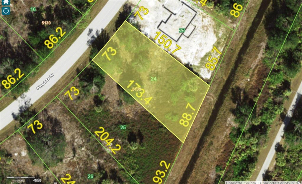 This is a map showing a highlighted rectangular plot of land on Pinedale Drive — 7194 PINEDALE DRIVE, PORT CHARLOTTE, FL